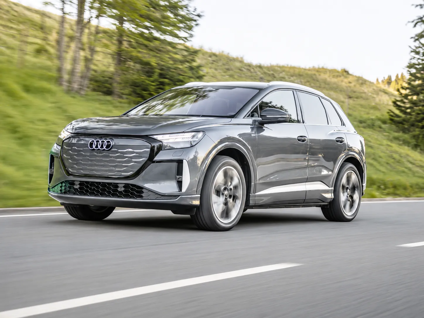 Q4 E Tron