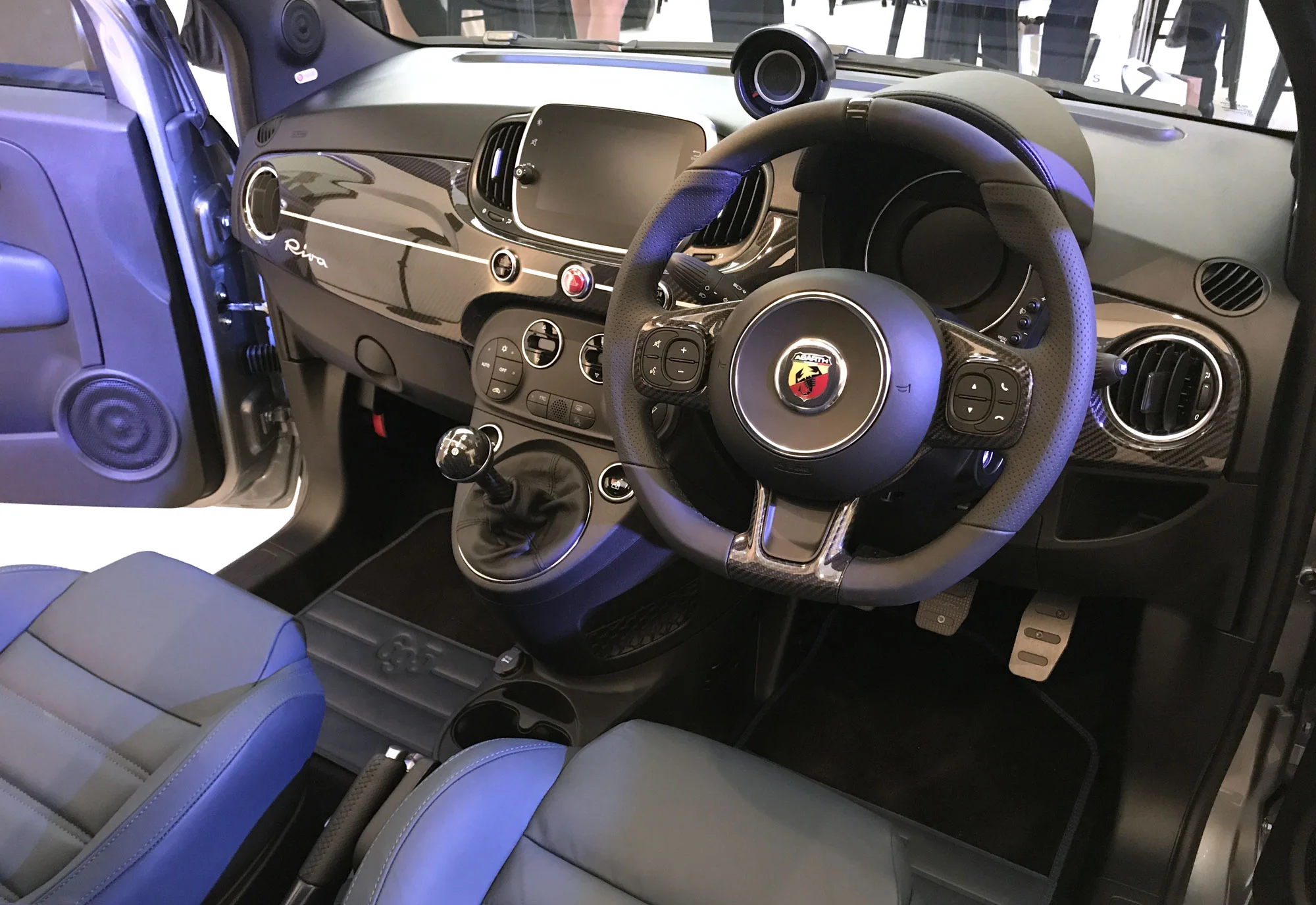Abarth 695 Hire Made Easy and Fast