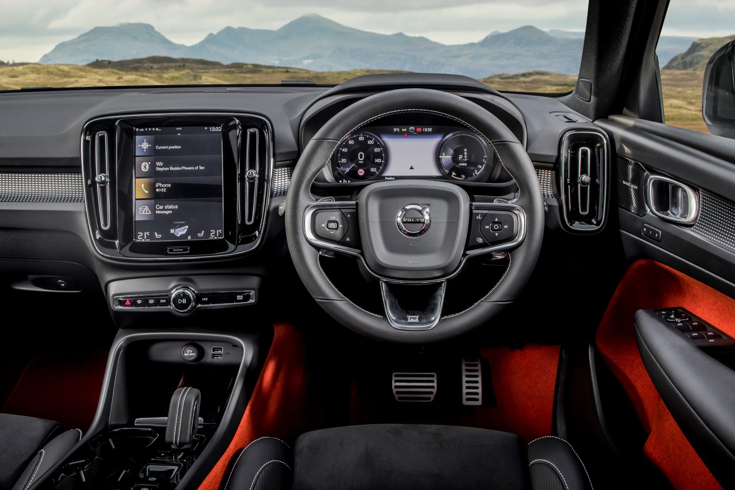 Volvo XC40: Clear Hire, Crisp Booking