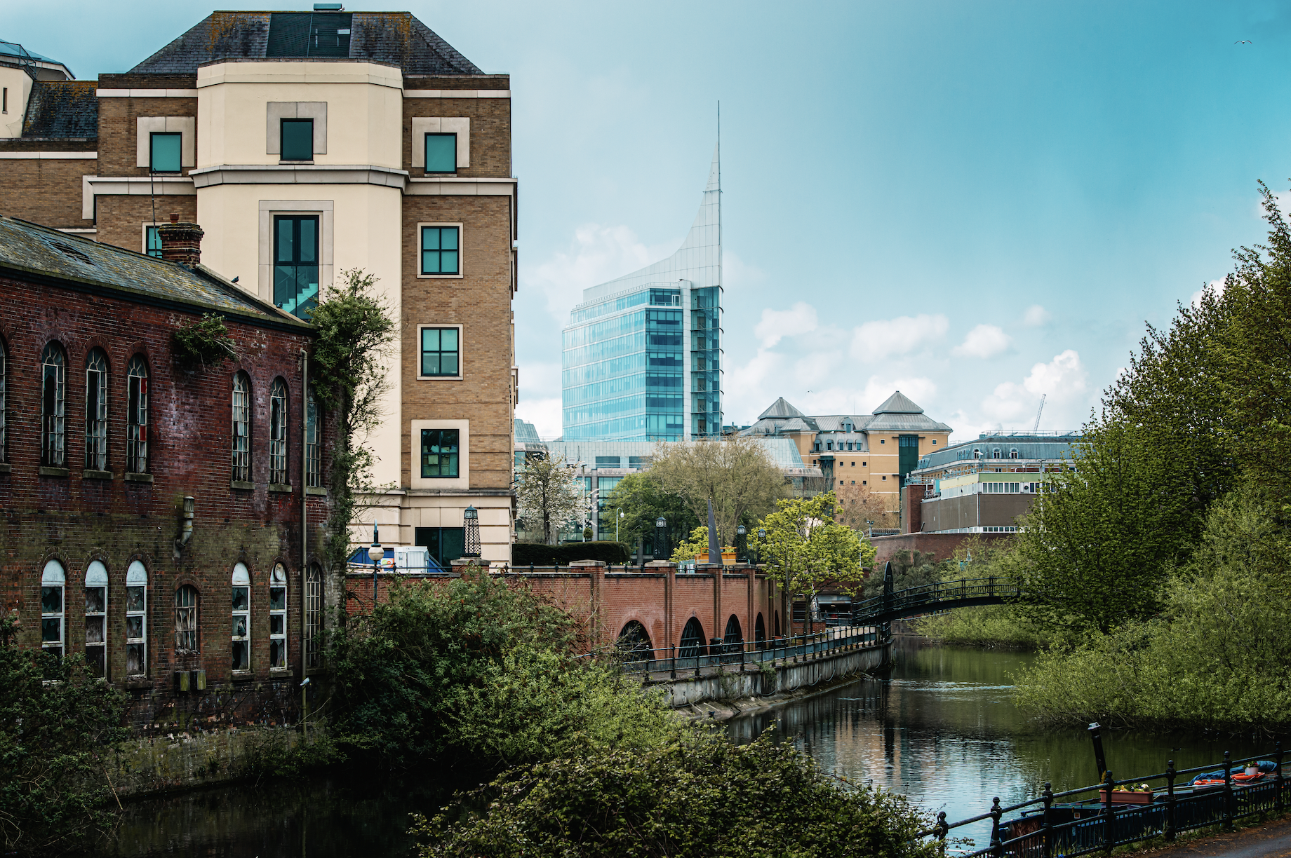 Thames Valley's Corporate Hire Market, All in One Place