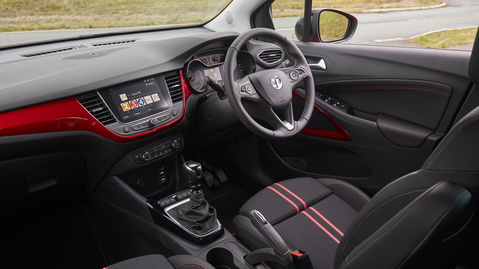 Hire the Vauxhall Crossland: Prompt, Crisp