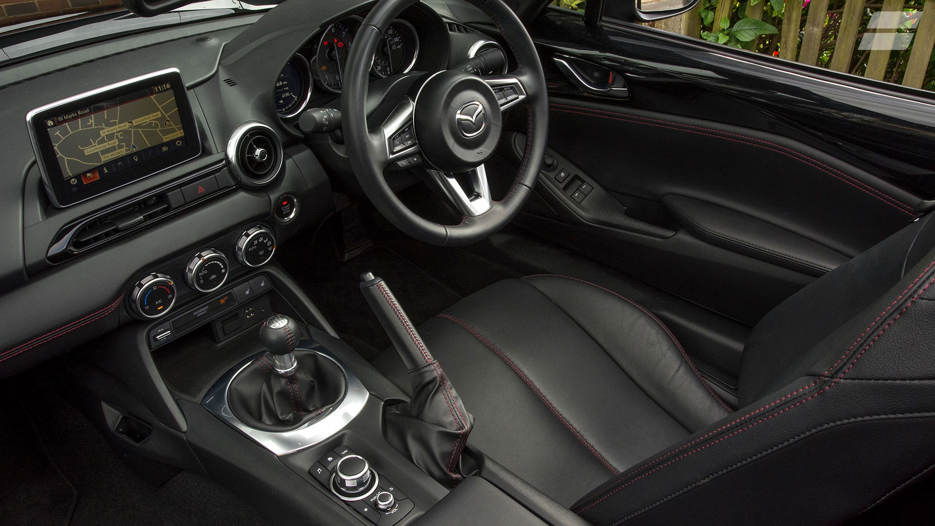 Roadster Hire: Prompt and Clean