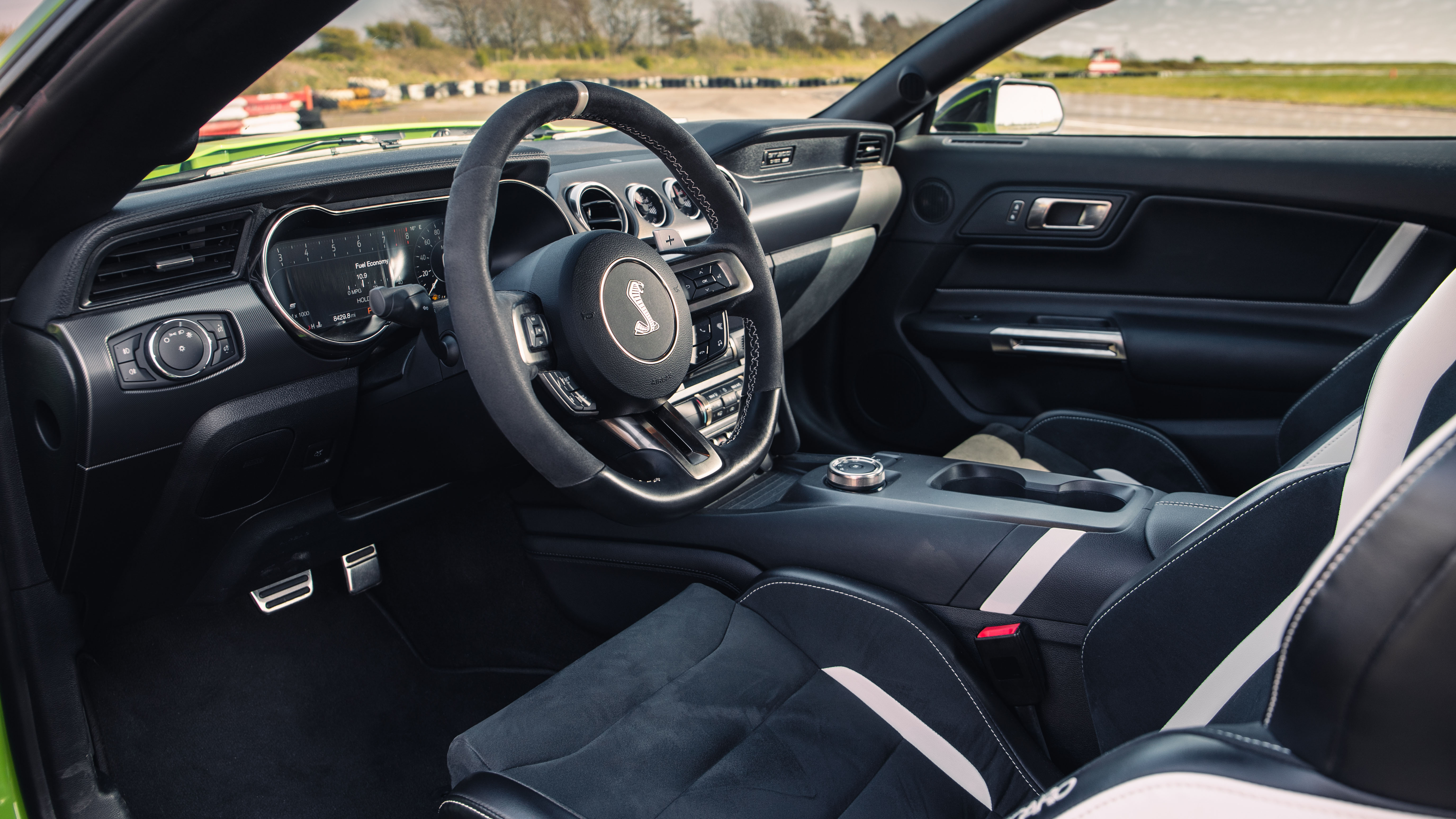 Your Tidy, Fast Path to Ford Mustang Shelby GT500 Hire