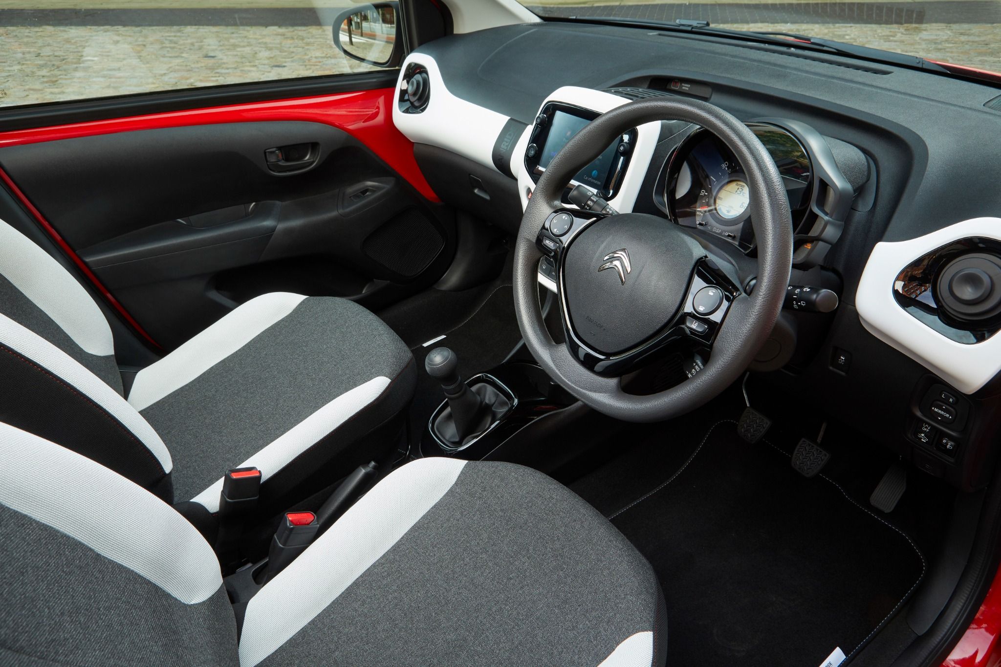 Fast Booking for a Clear Citroen C1