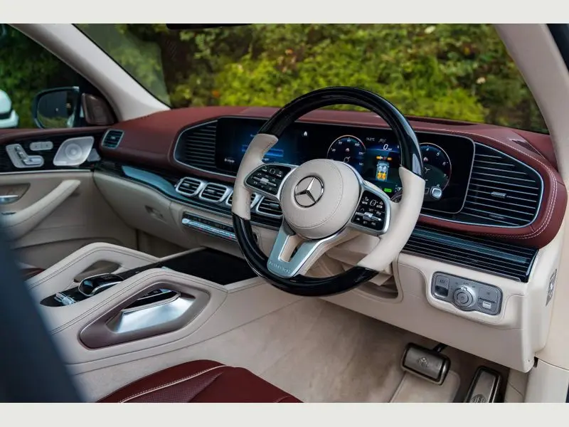 Clean Booking for a Brisk Mercedes Maybach GLS