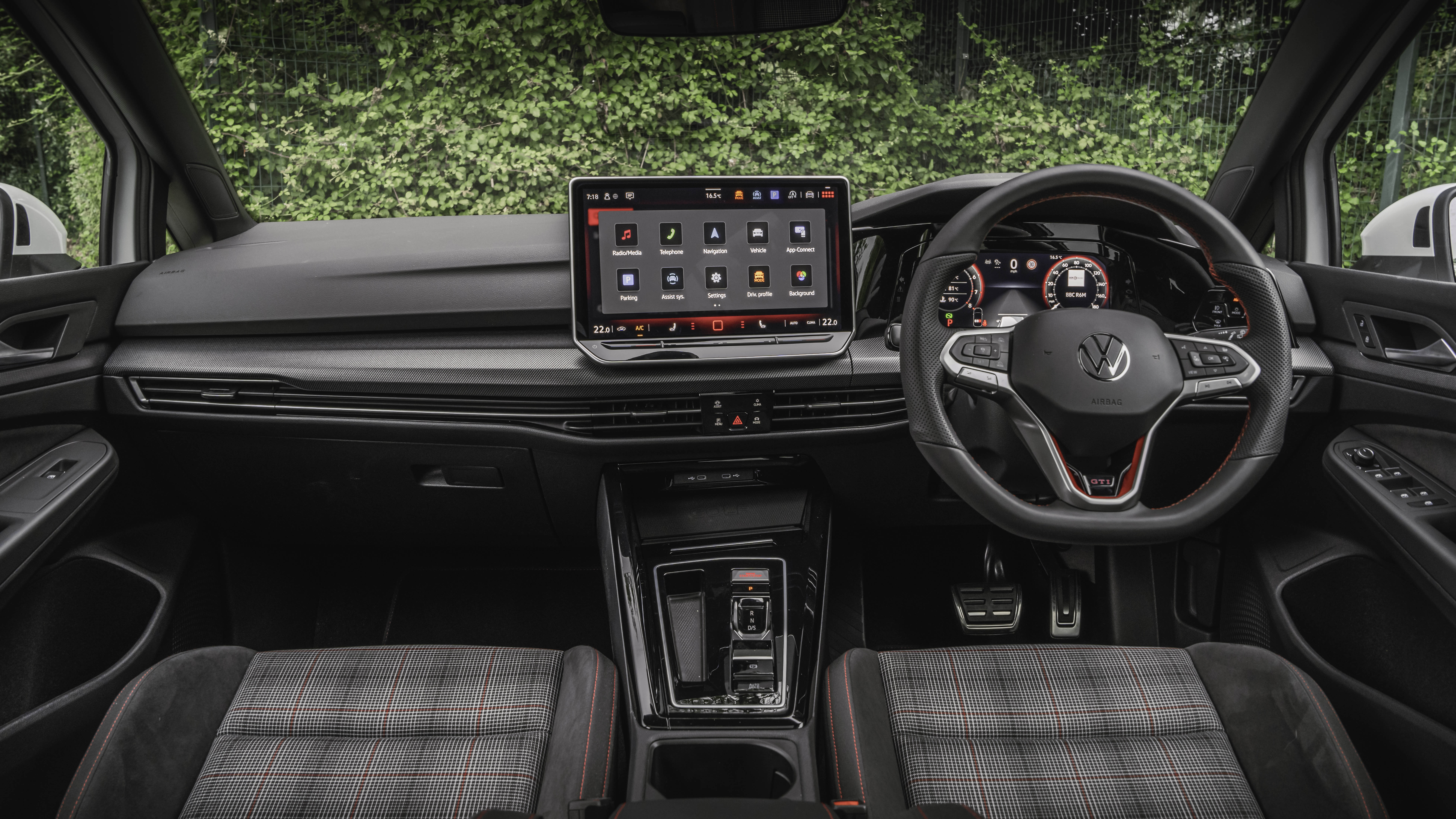Crisp Booking for a Prompt Volkswagen Golf GTI