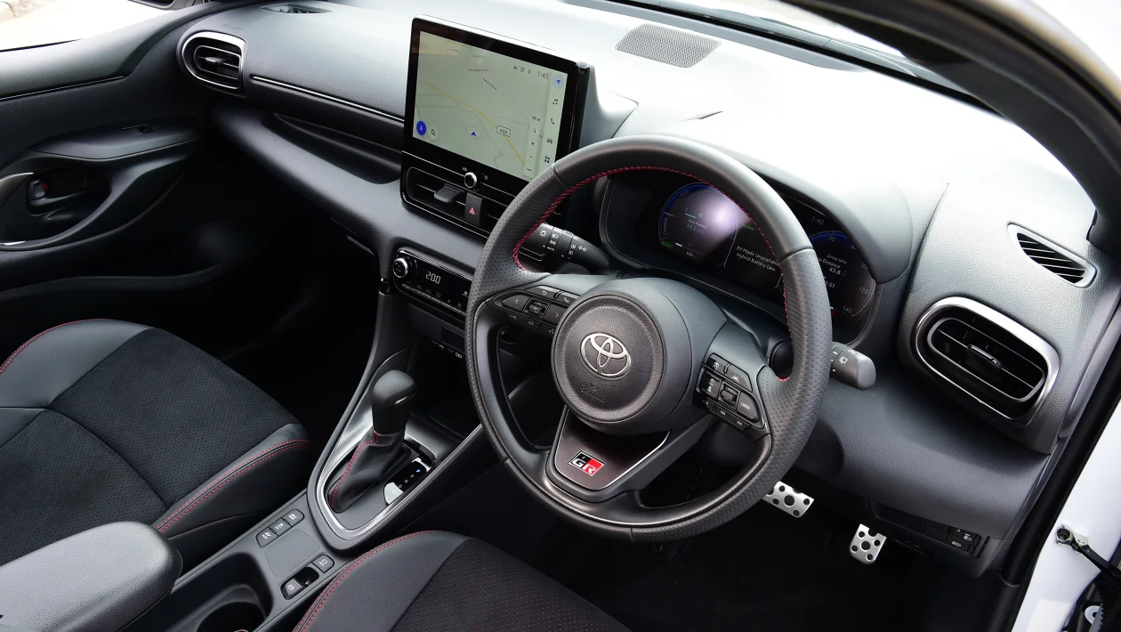 Toyota Yaris: Handy Hire, Crisp Booking