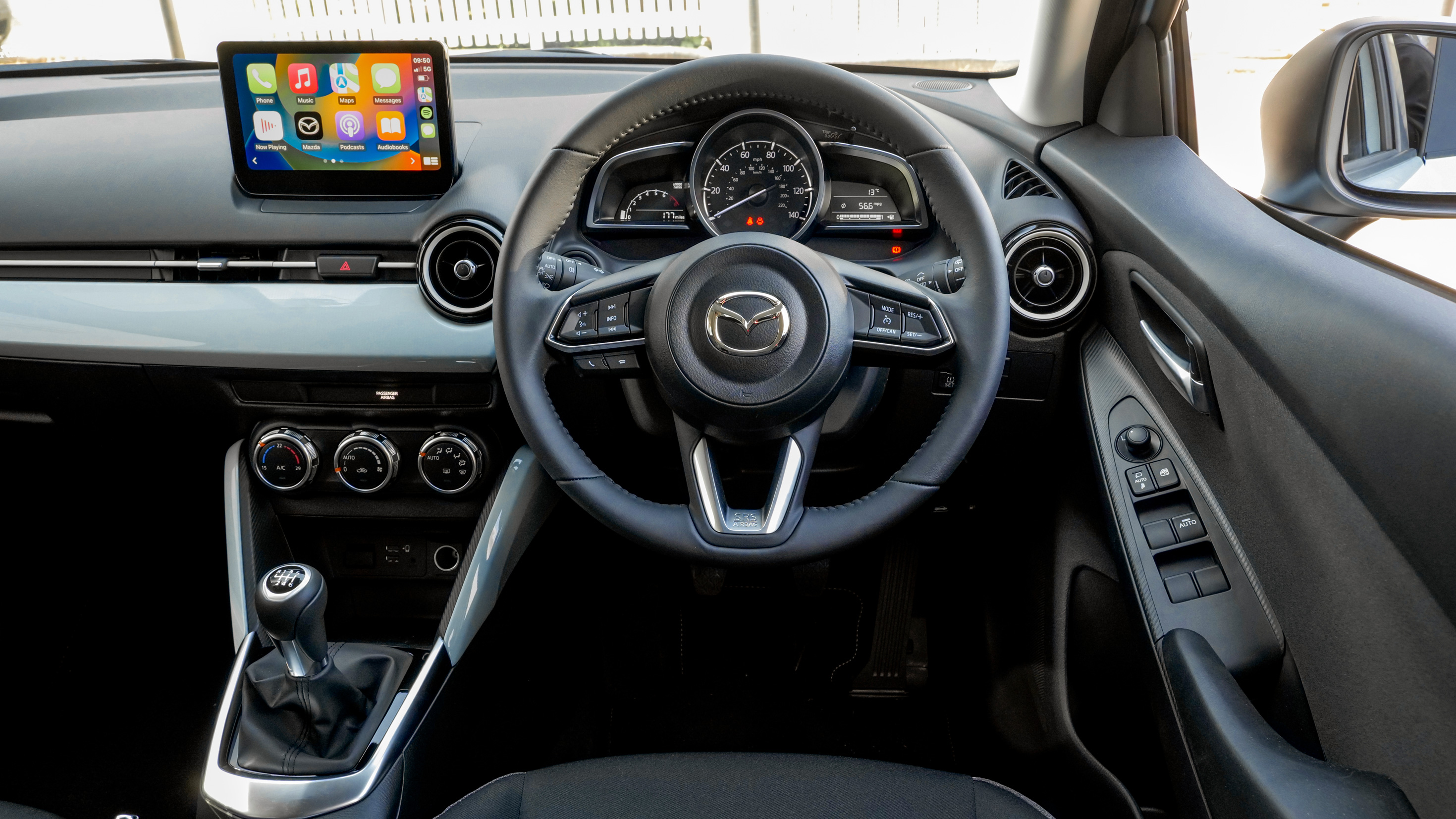Mazda 2 Hire, Prompt and Clean