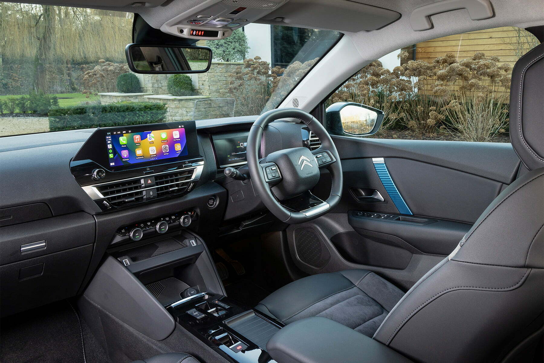 Your Speedy, Fast Path to Citroën ë-C4 X Hire
