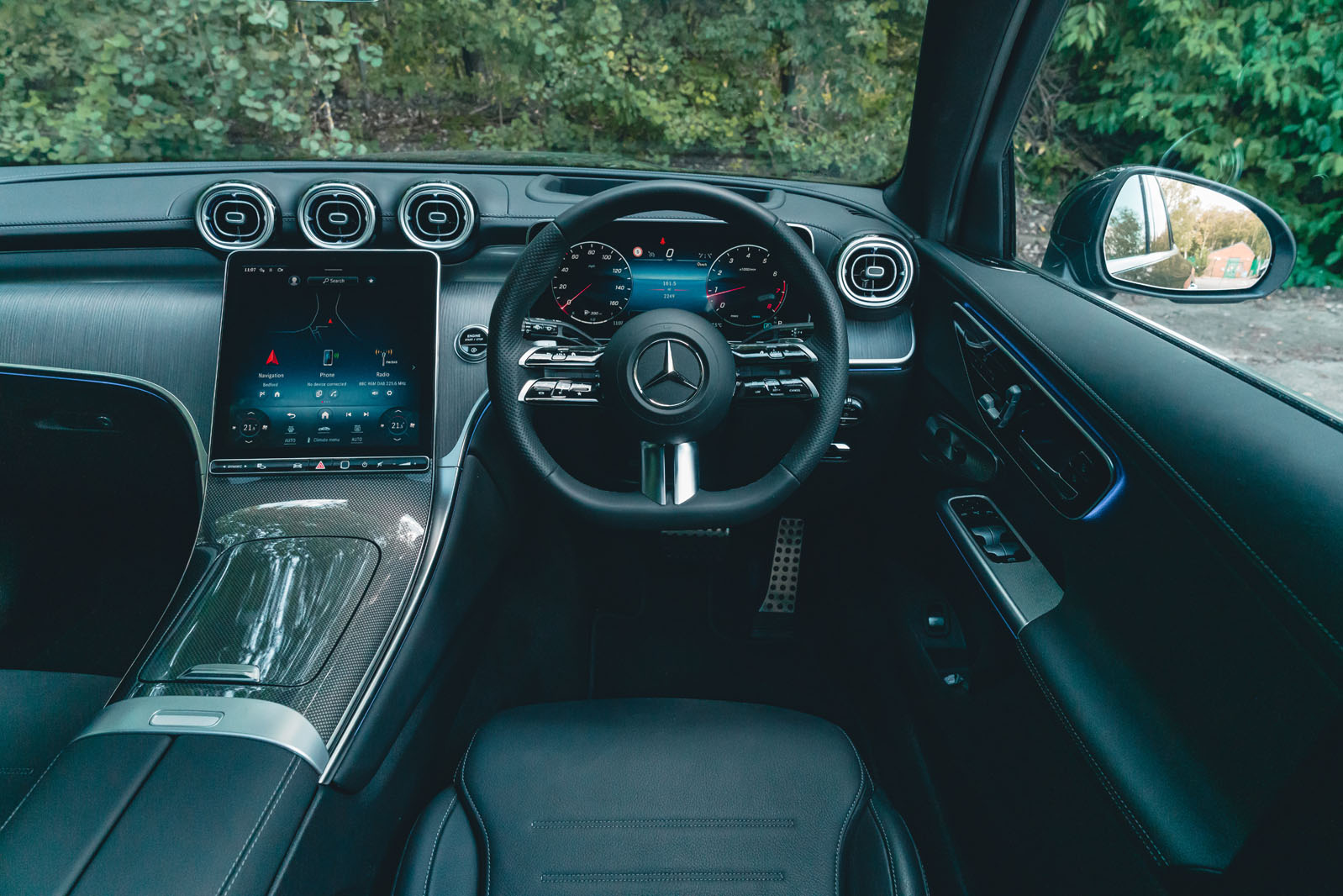 Mercedes-Benz GLC: Speedy Hire, Clean Booking