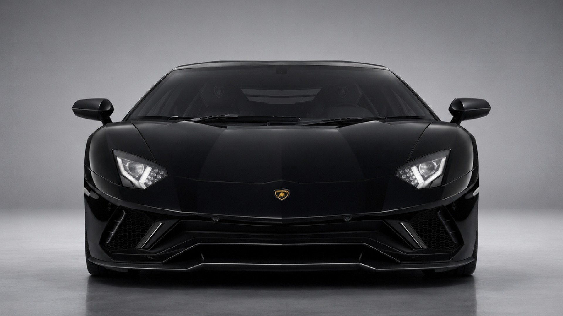 Lamborghini Aventador hire