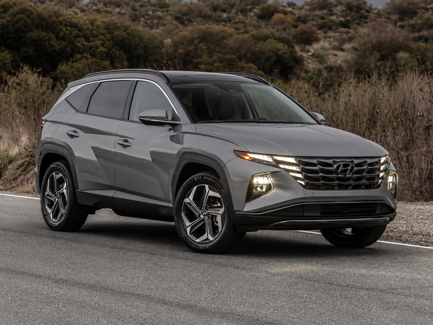Who Hyundai Hire Suits