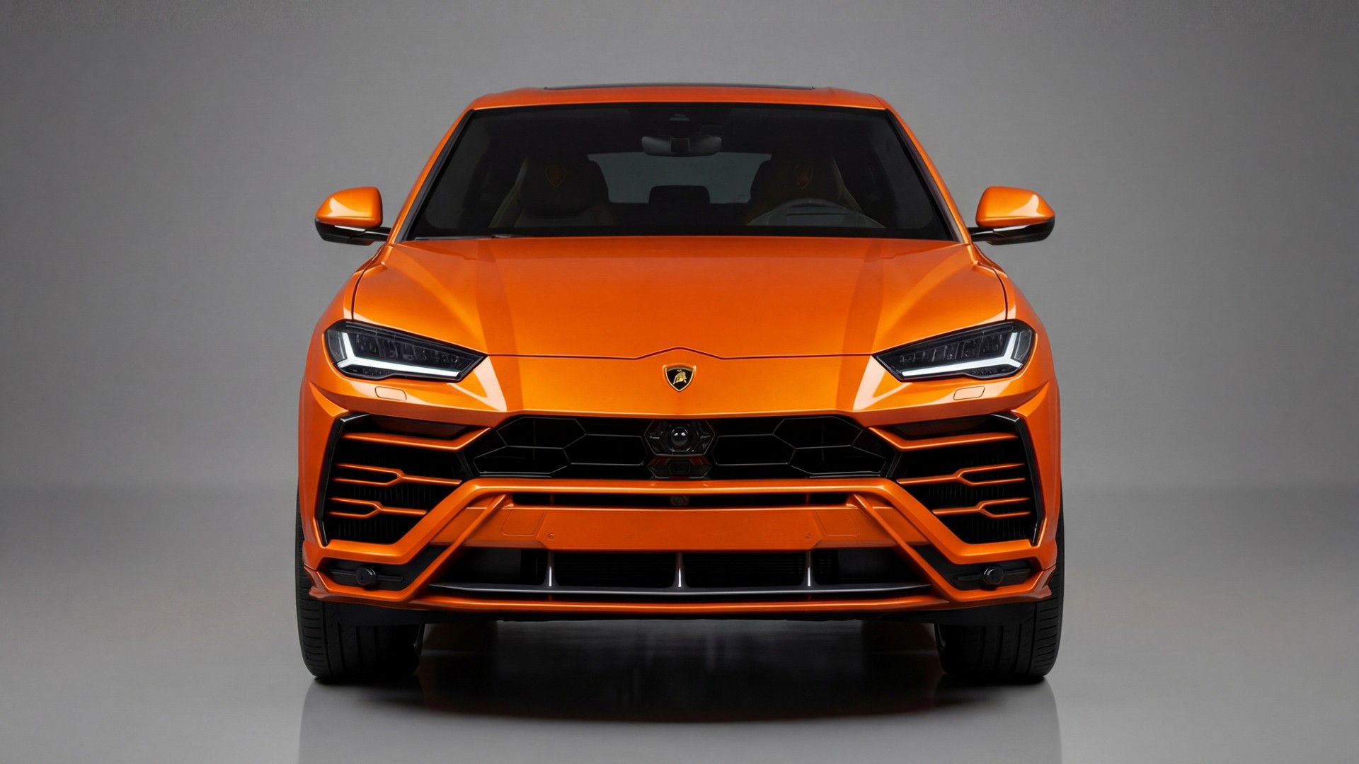 Lamborghini Urus hire