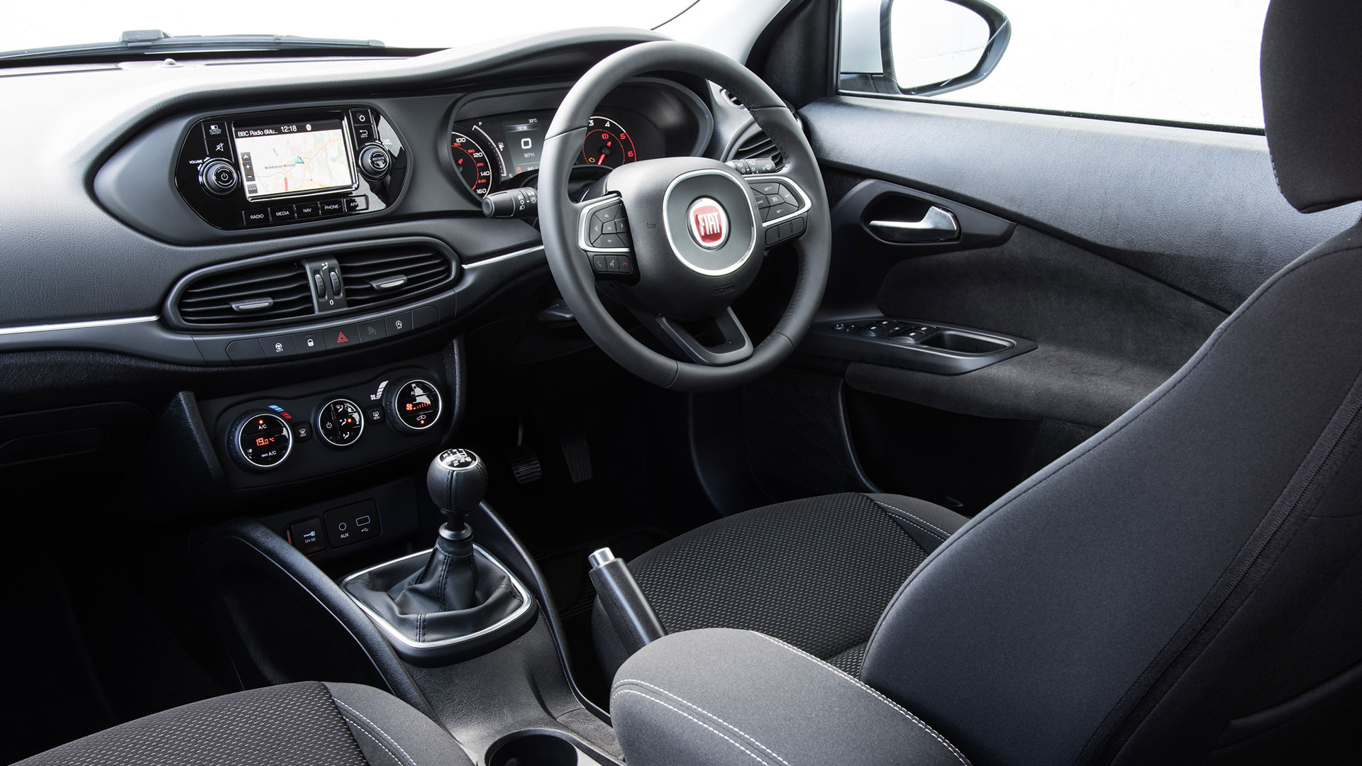 Fast Booking for a Sharp Fiat Tipo
