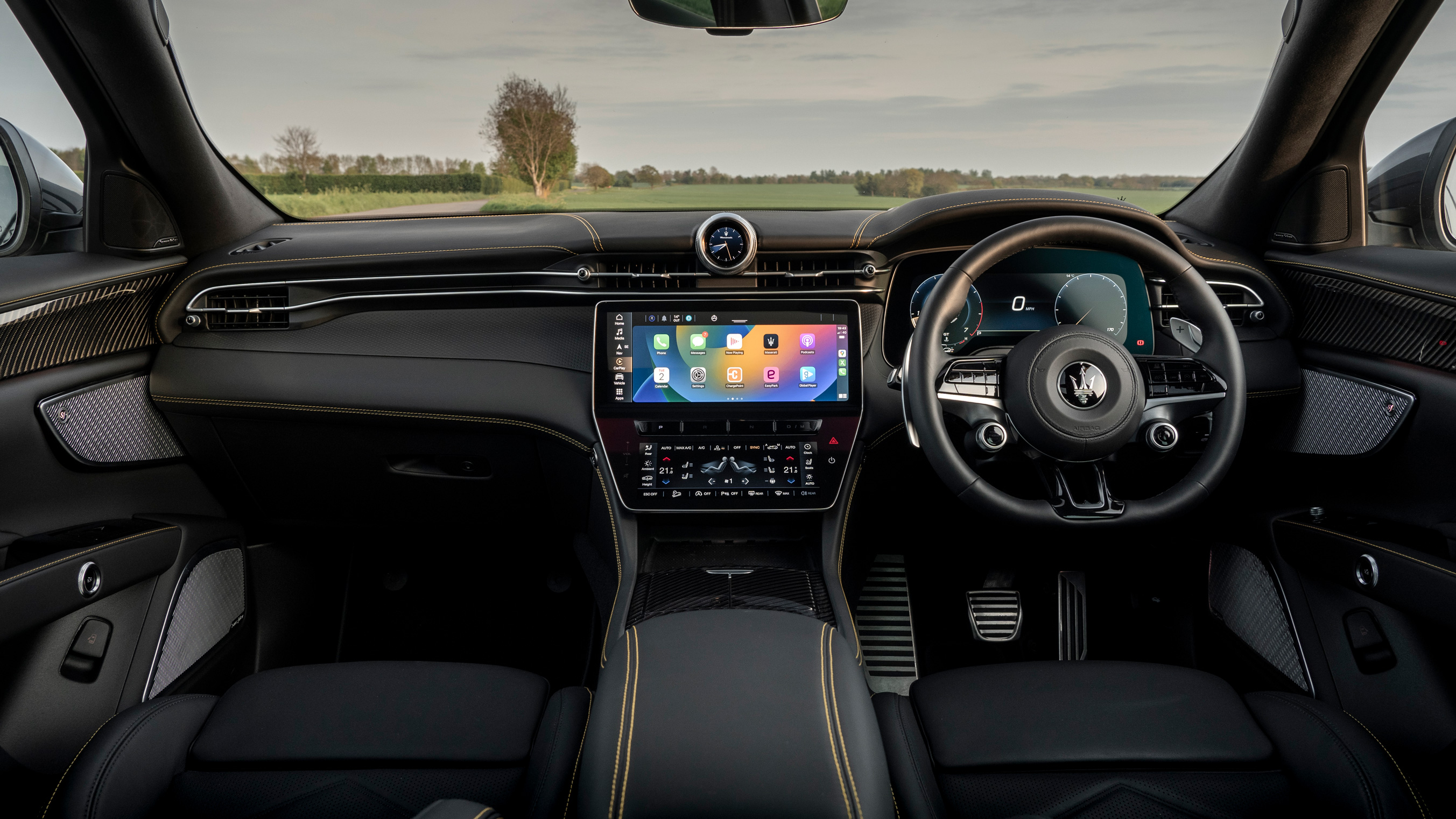 Maserati Grecale: Handy Hire, Clean Booking