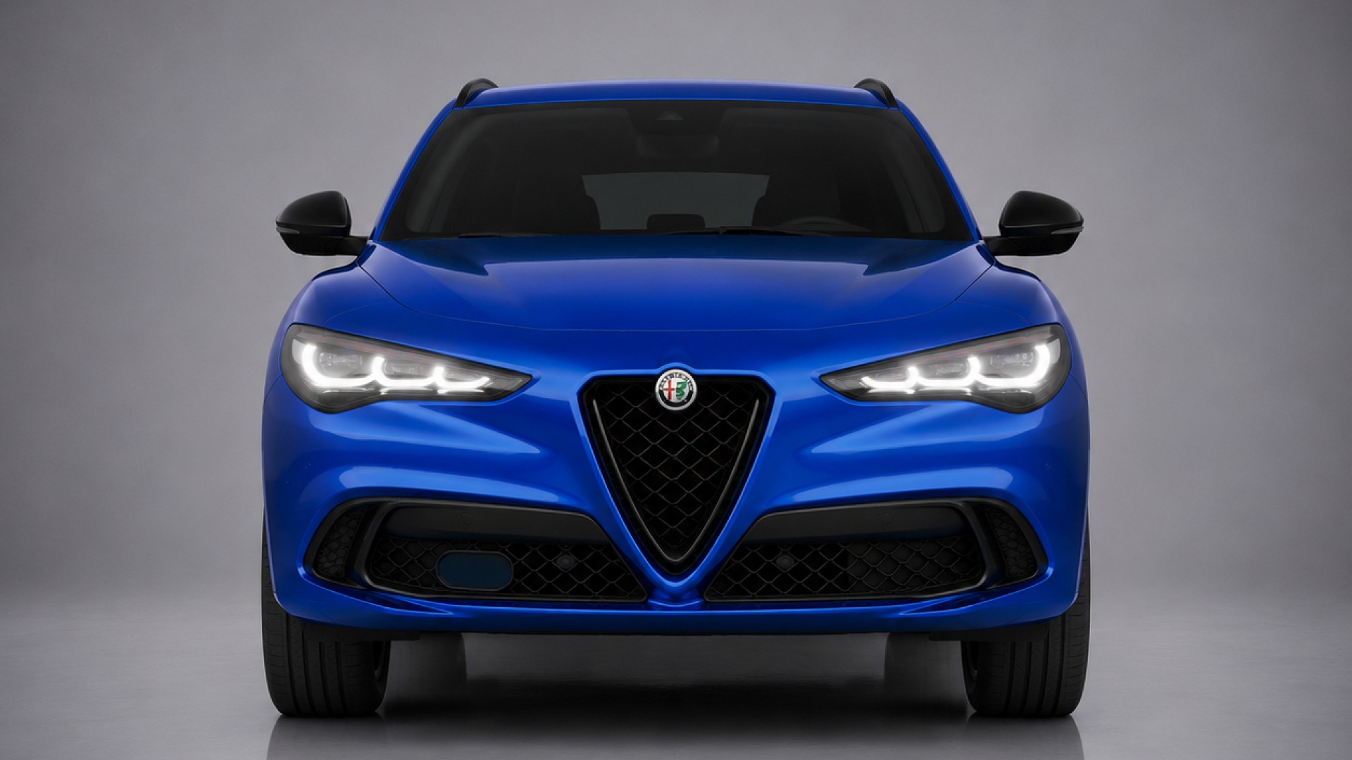 Alfa Romeo Stelvio hire