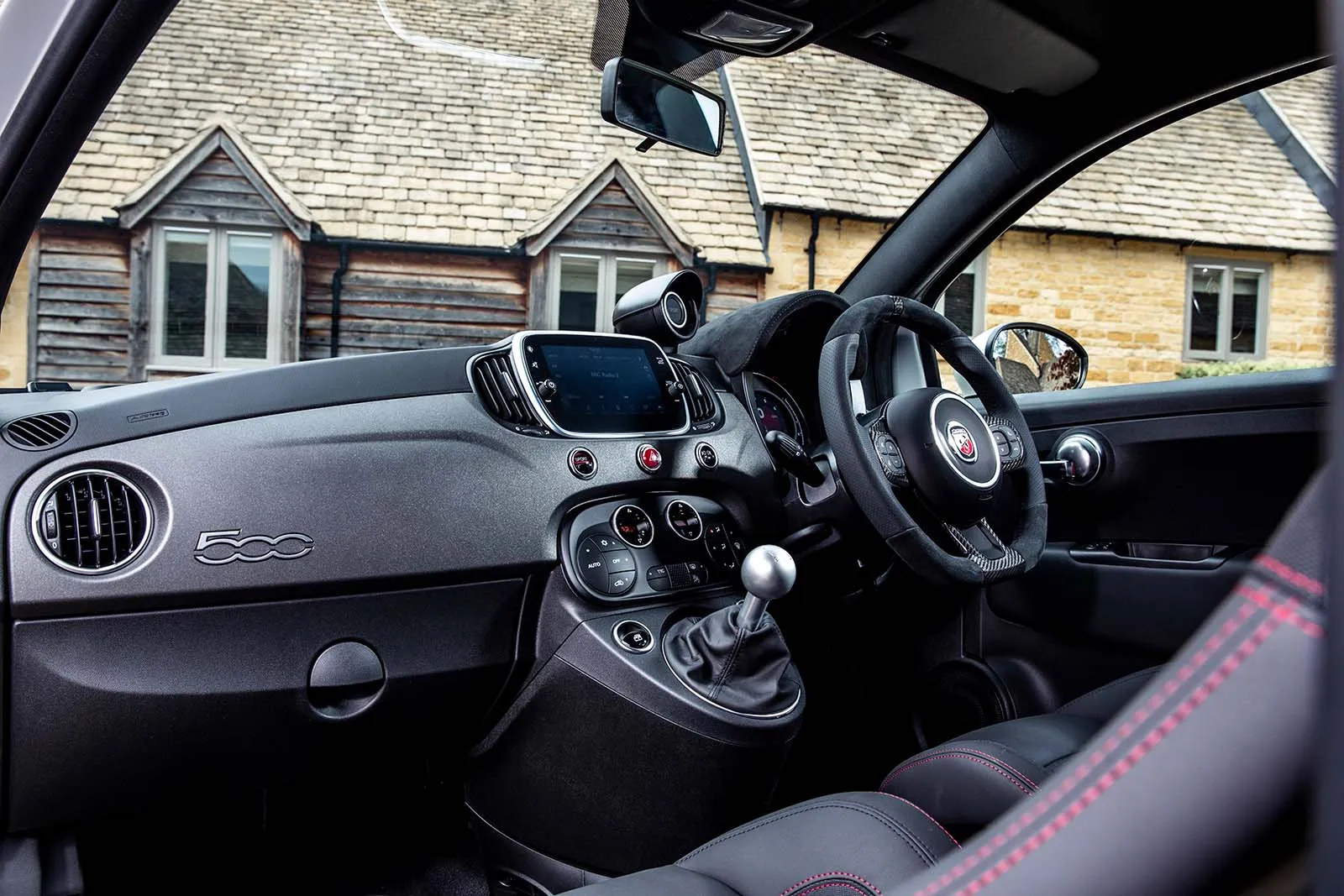 Abarth 595 Esseesse 2019 Interior