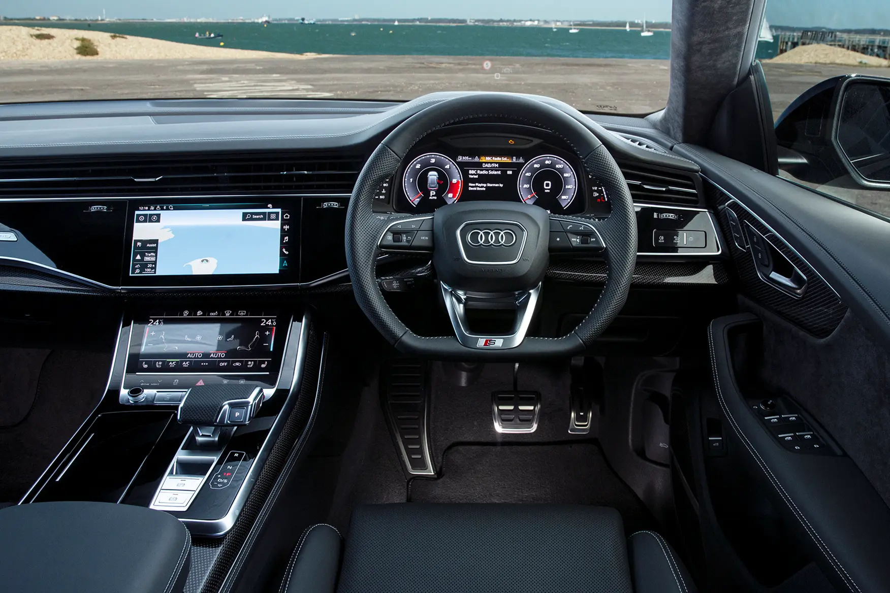 Hire the Audi Q8: Swift, Fast