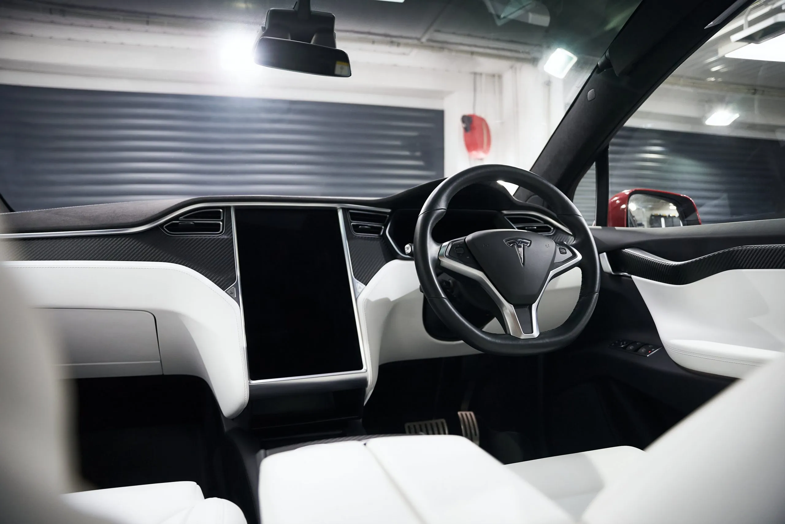 Crisp Booking for a Smooth Tesla Model X