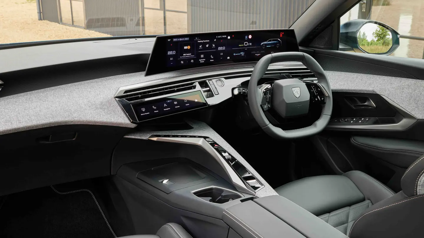 Tidy Seven-Seat SUV Hire, Clean Too
