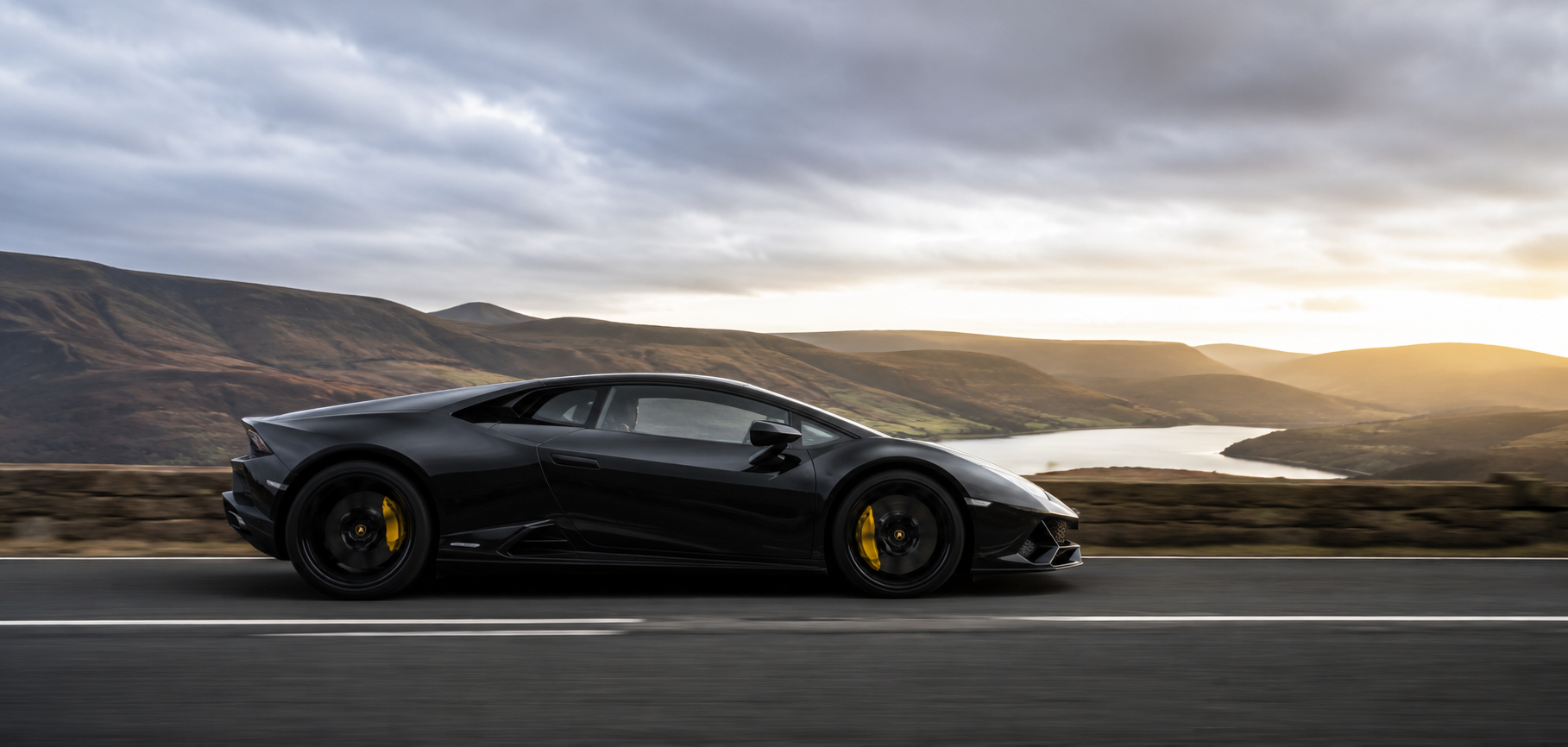 Top Luxury Cars Available for Hire in the UK