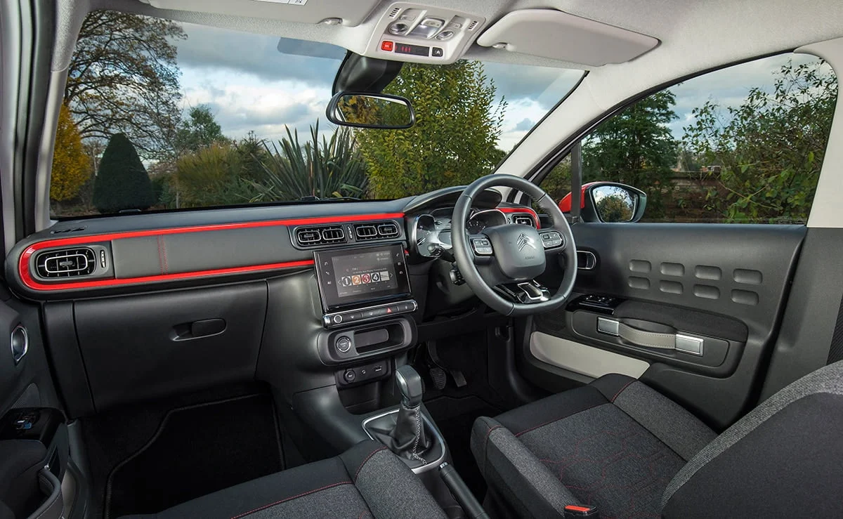 Hire the Citroën C3: Speedy, Fast