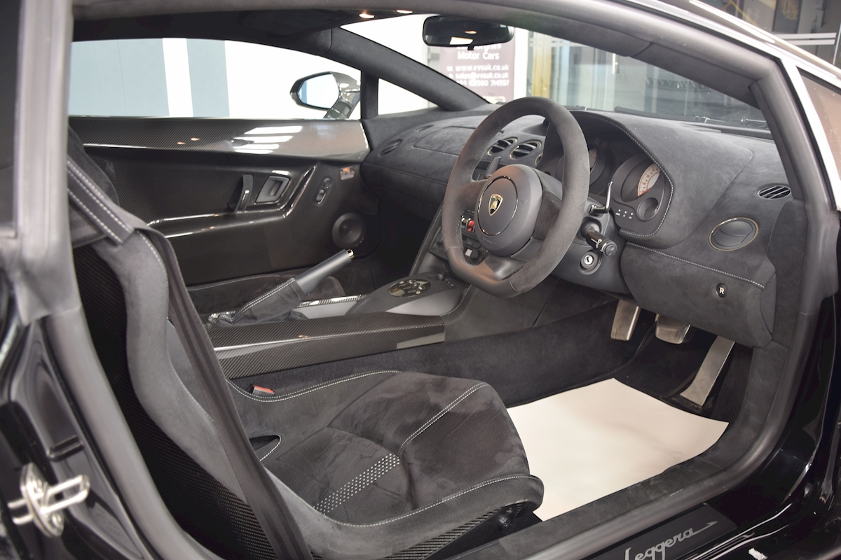 Swift Supercar Hire, Clean Too