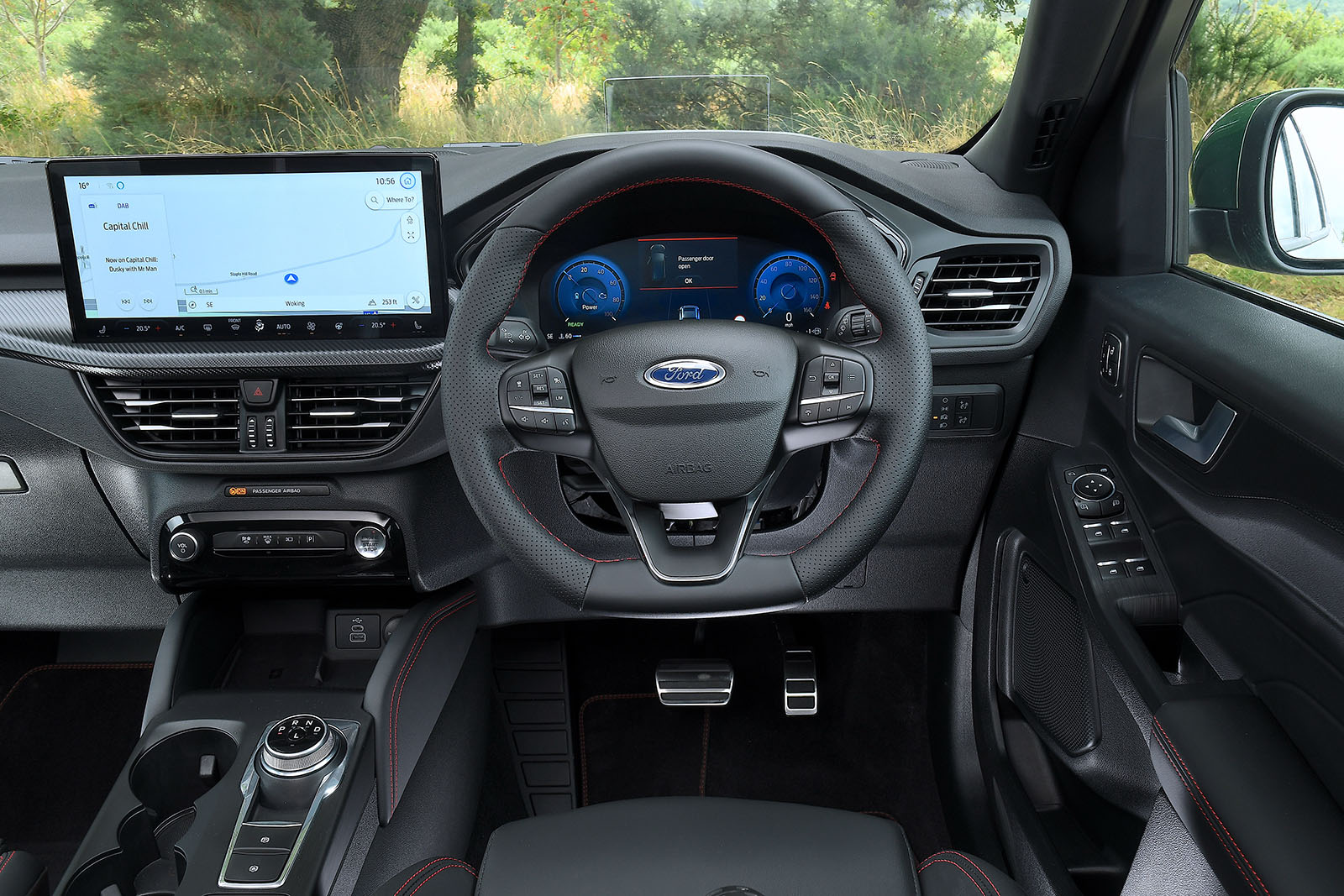 Tidy SUV Hire, Fast Too