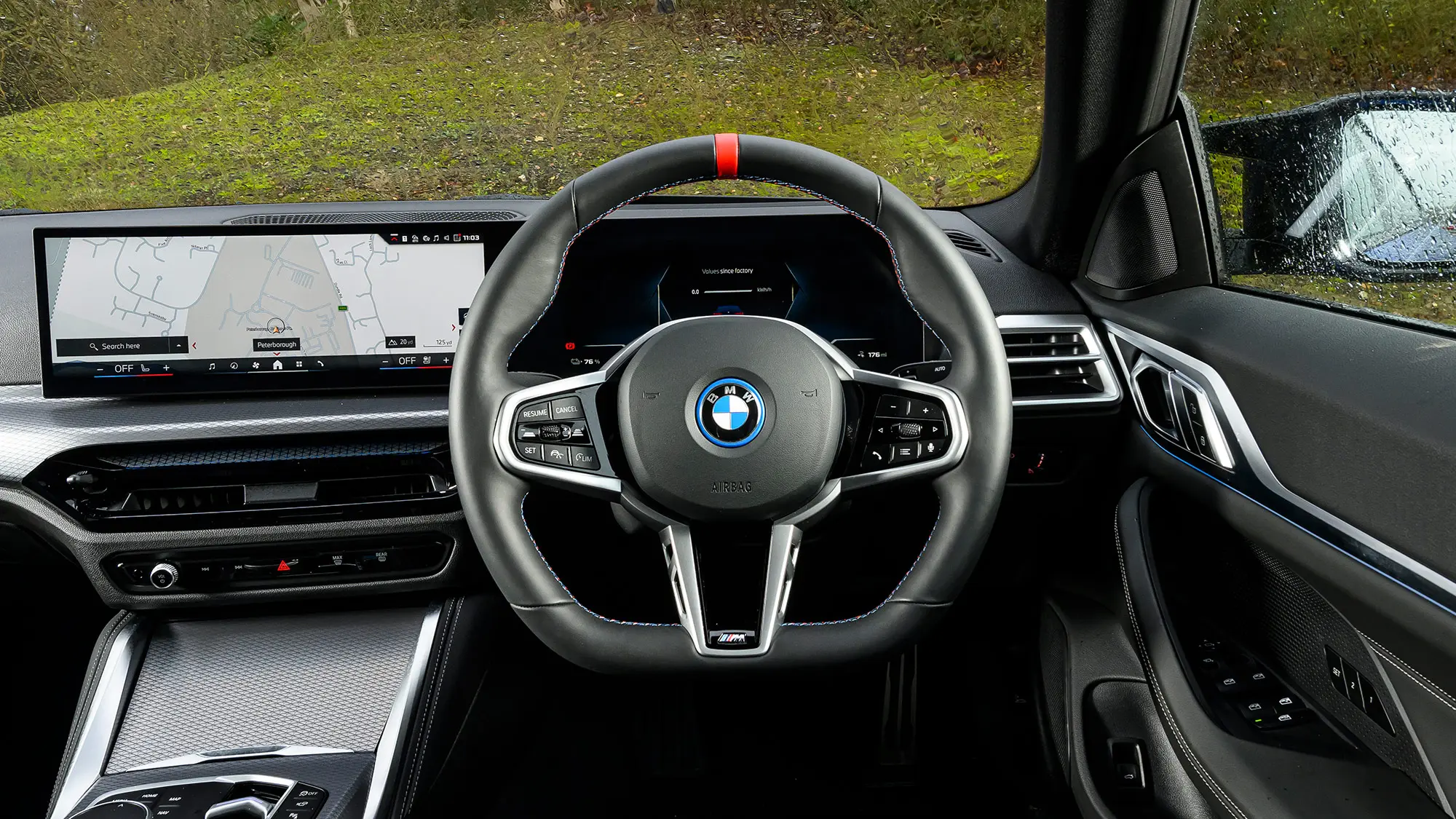 Fast Booking for a Handy BMW i4