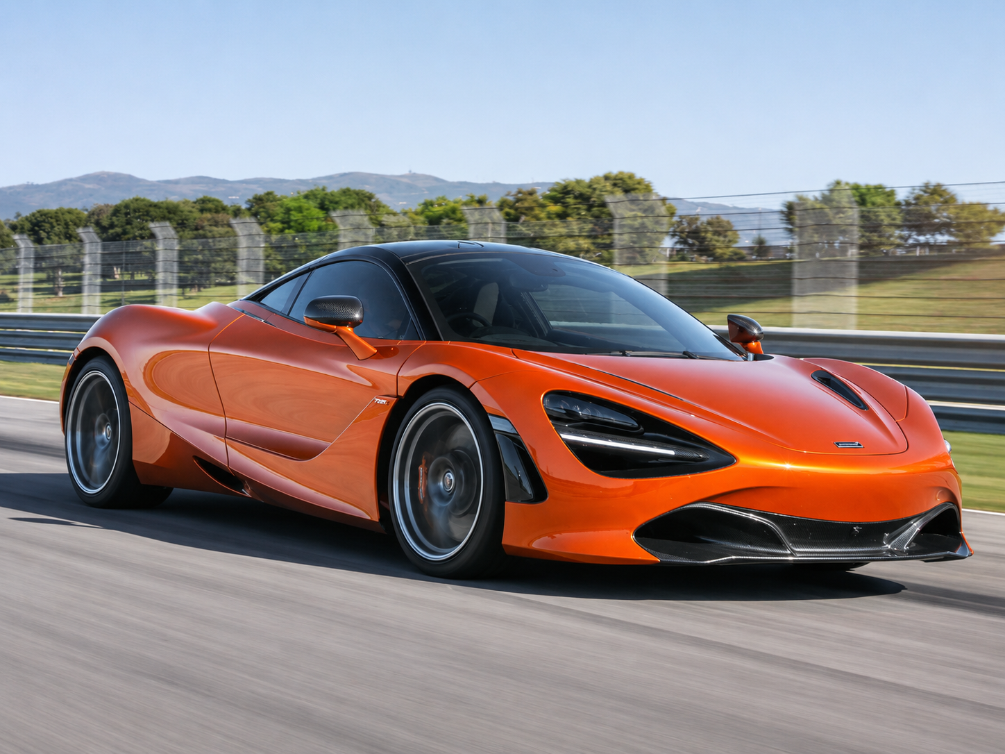 What Sets the McLaren 720S Apart: a Fair Choice