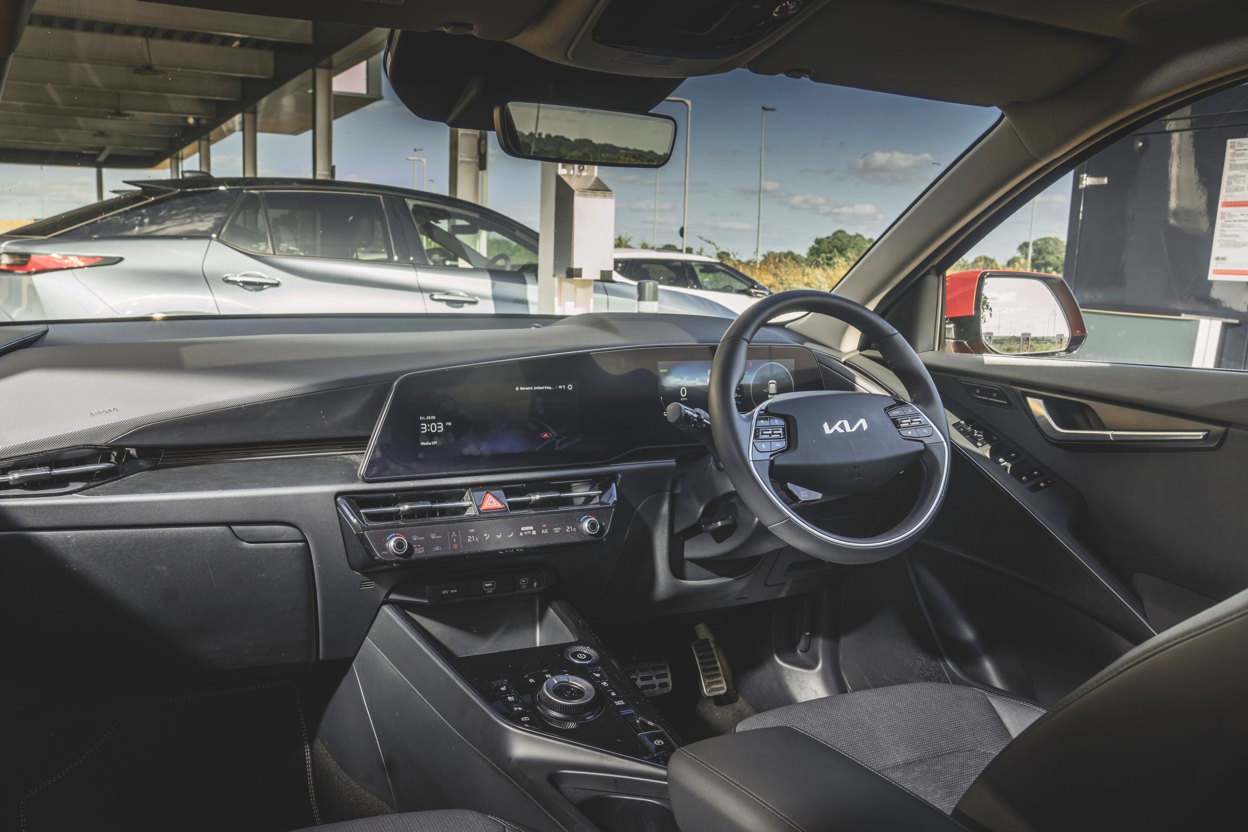 Kia Niro Hire Made Simple and Clean