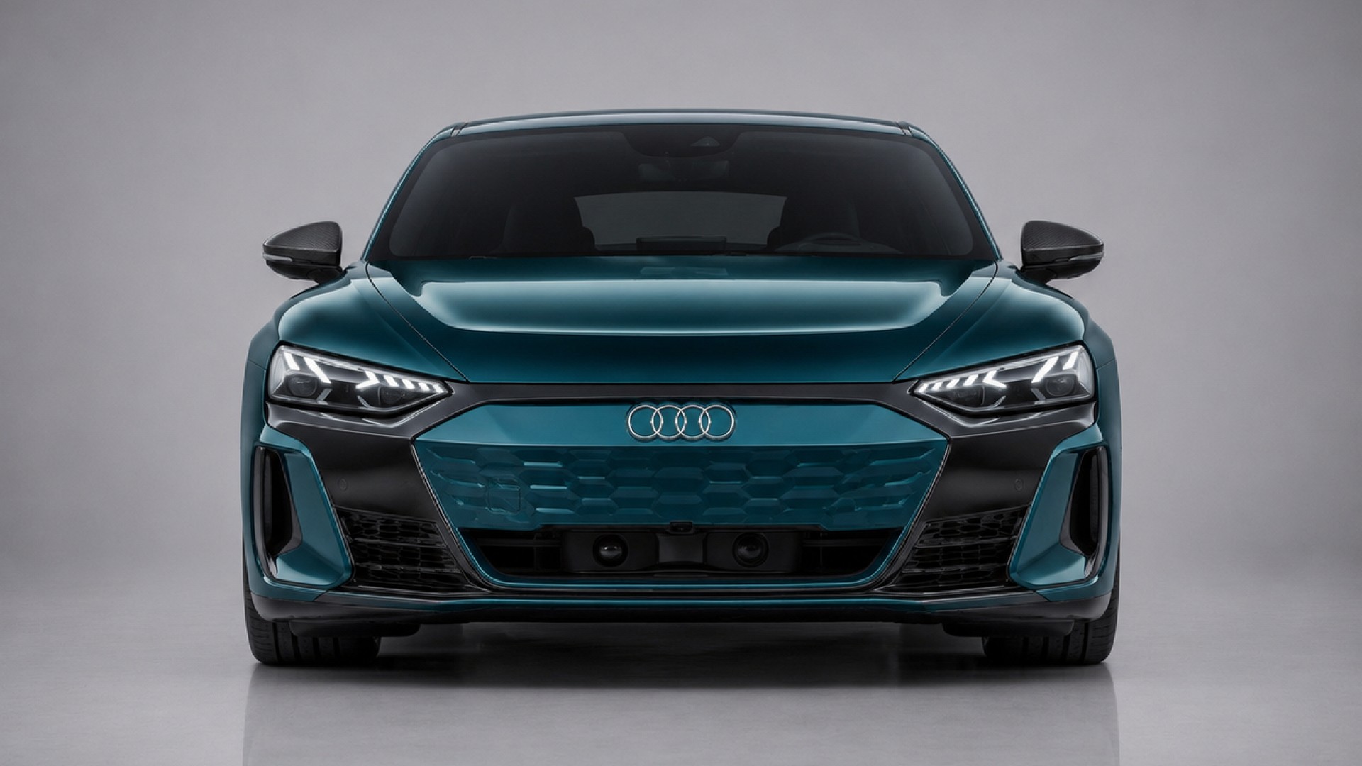 Audi e-tron GT hire