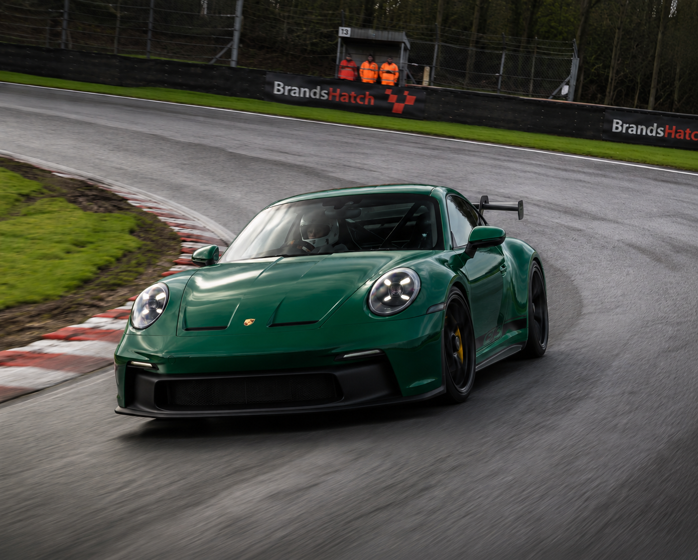 Where to Legally Drive Fast UK: Best Tracks & Roads Guide