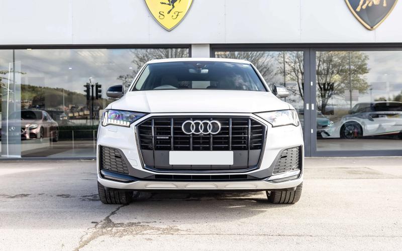 Audi Q7 — photo 2