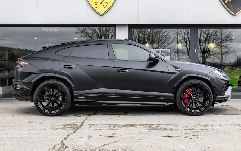 Lamborghini Urus — photo 2