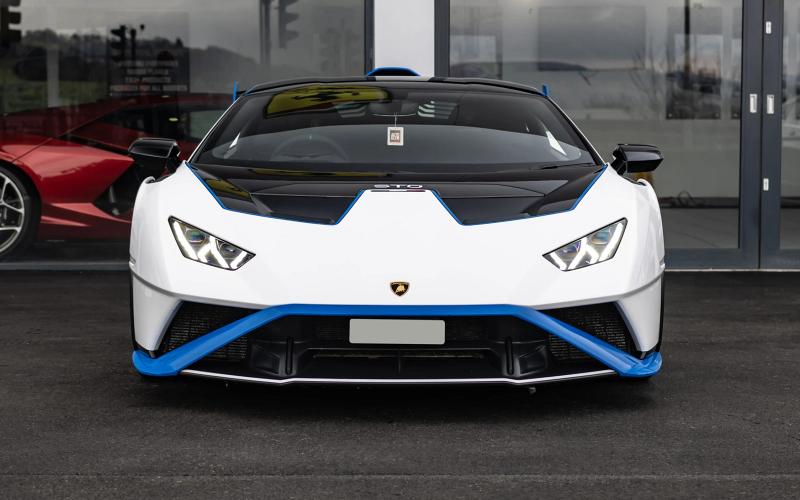 Lamborghini Huracan — photo 2