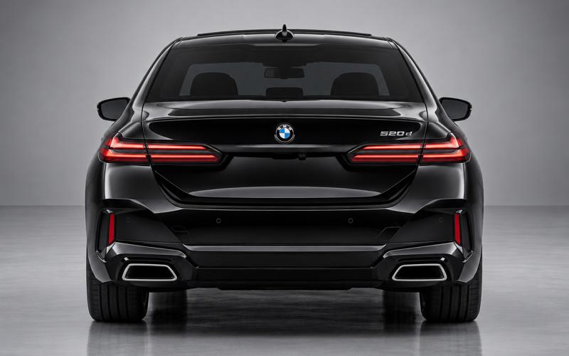 BMW 5 Series — photo 3