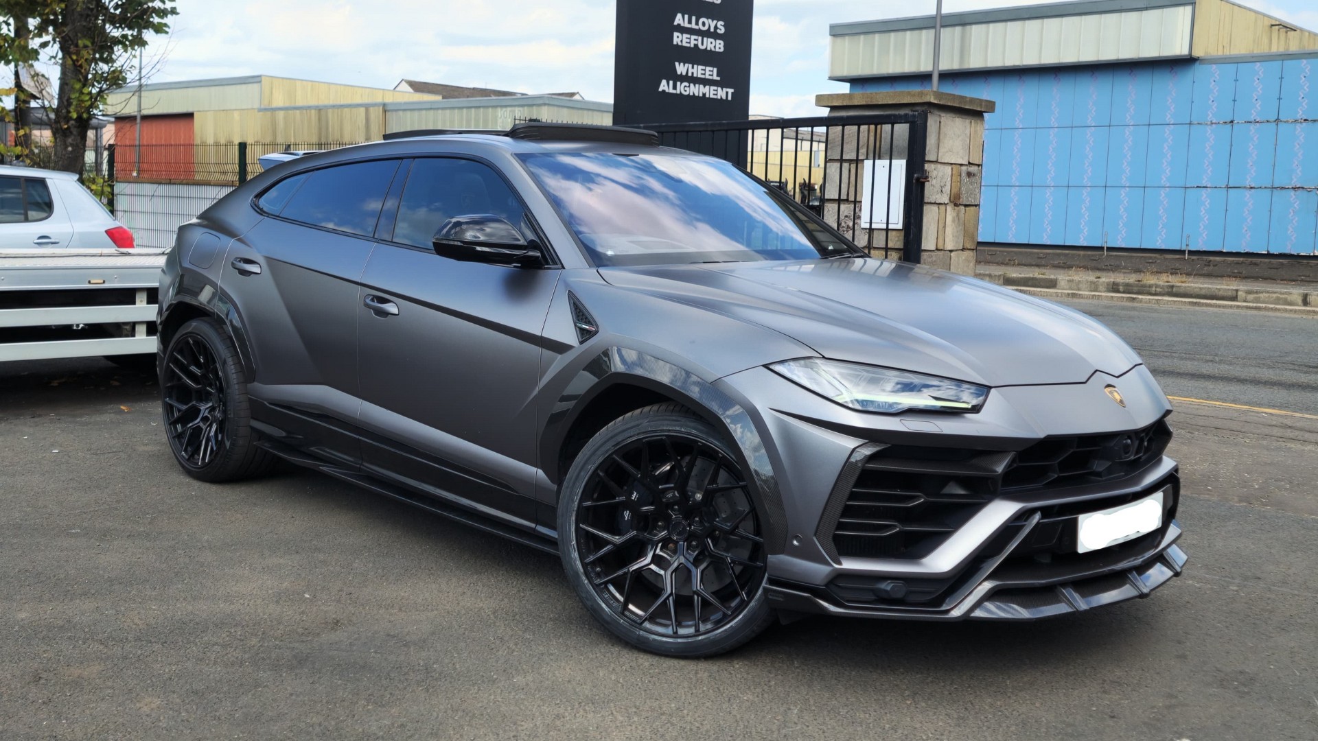 Lamborghini Lamborghini Urus Nero Edition