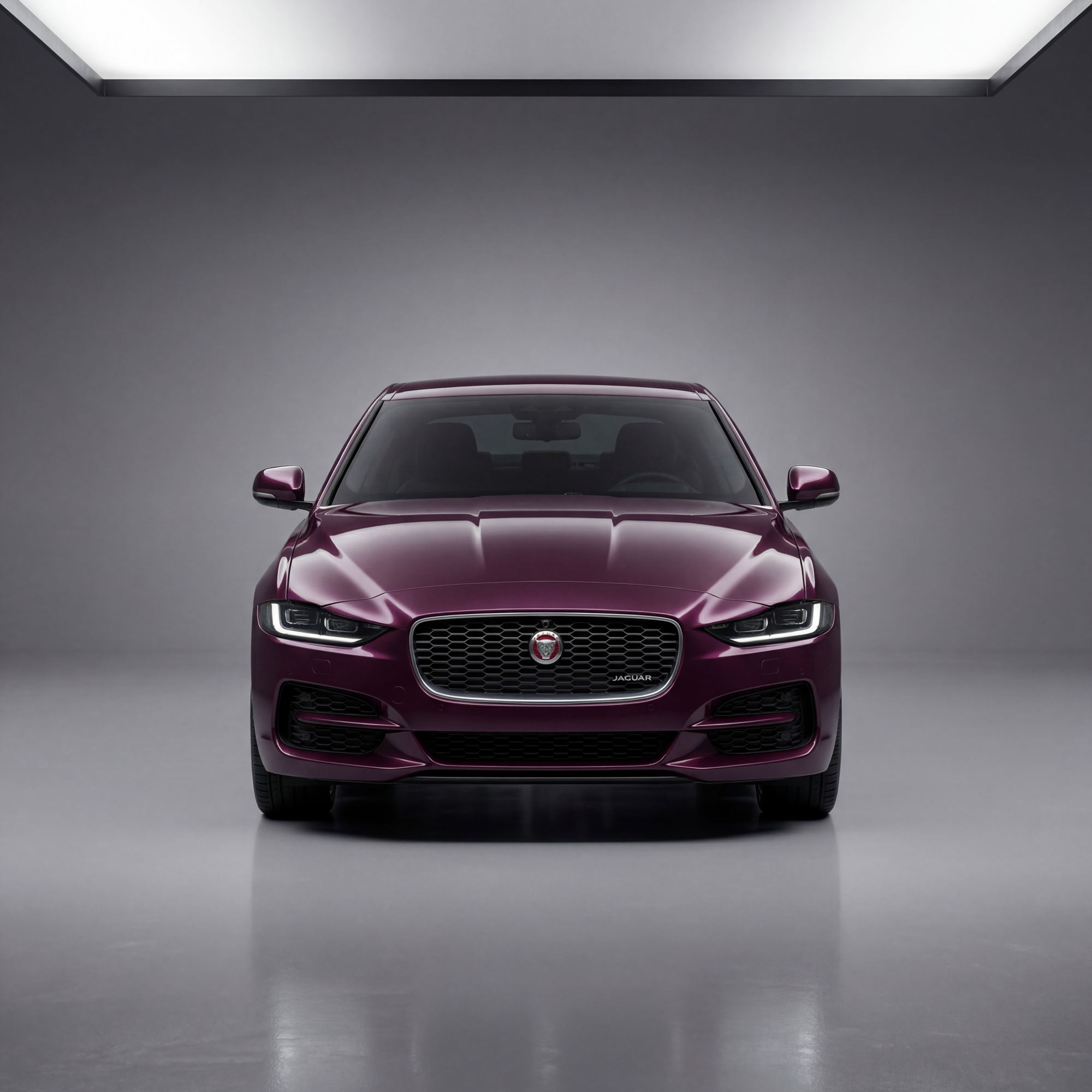 Jaguar Xe Front