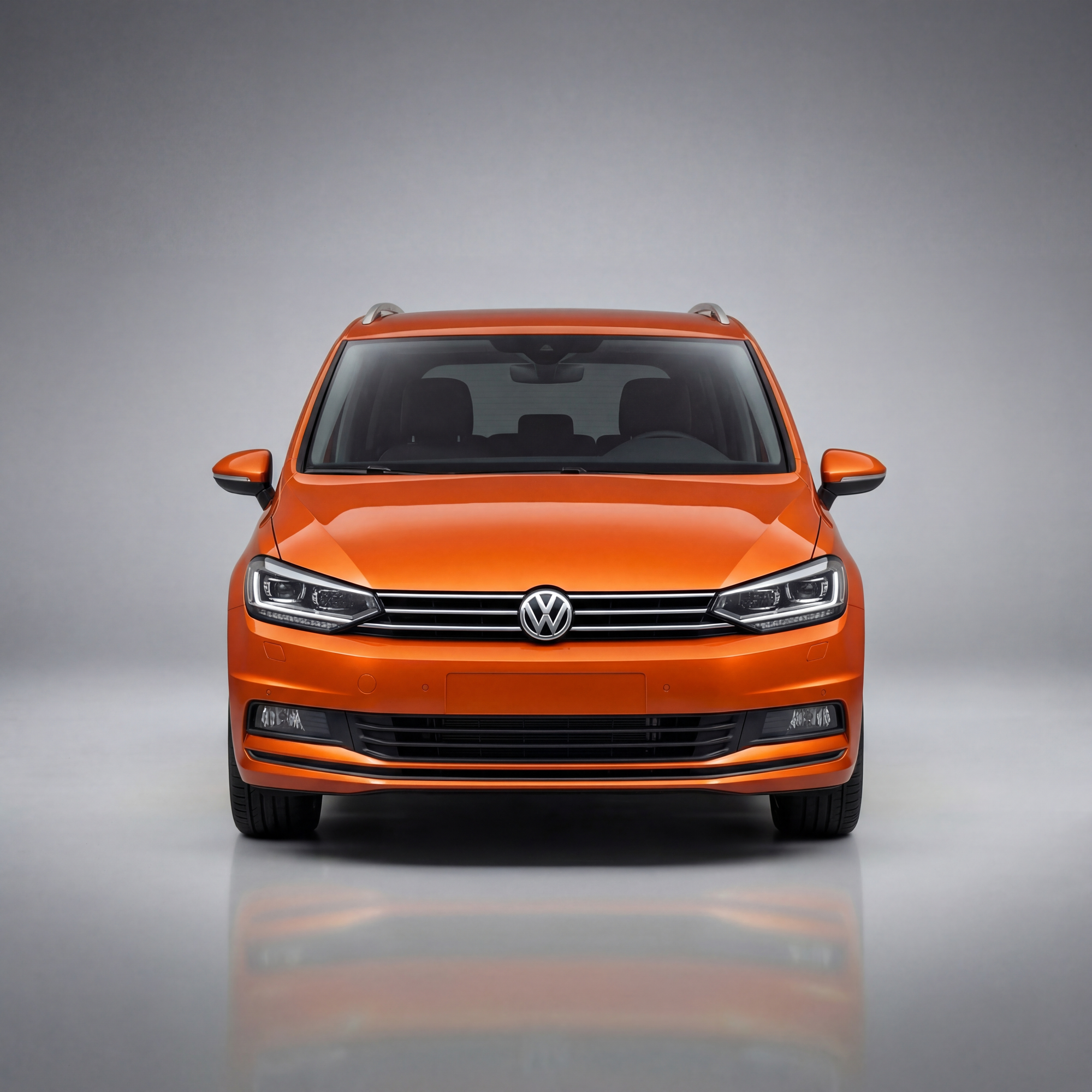 Volkswagen Touran Front
