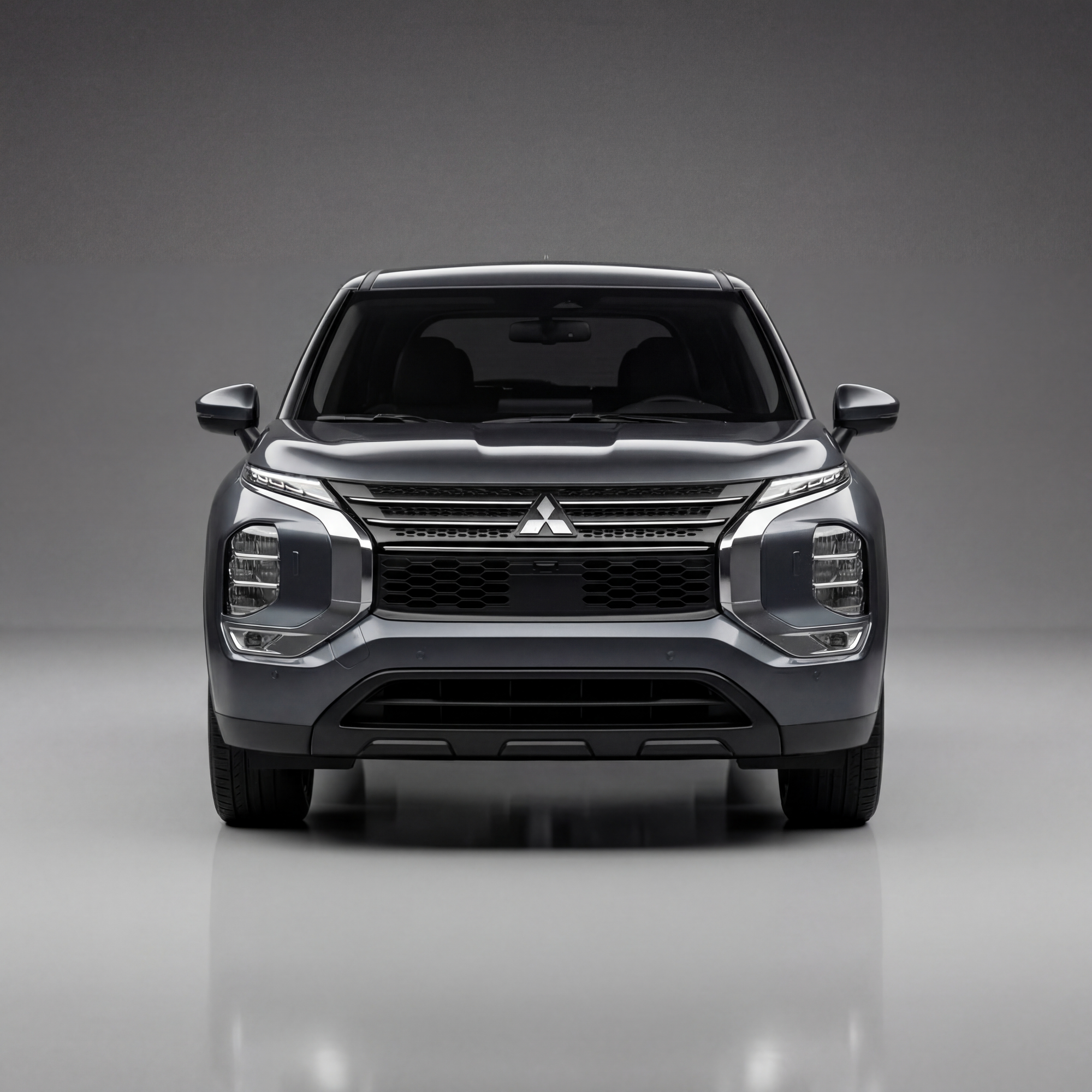 Mitsubishi Outlander Front